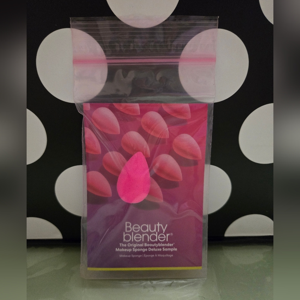 5/$25✨️BB Micro Beauty Blender✨️